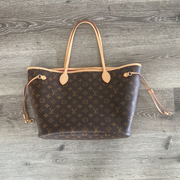 Authentic Louis Vuitton Neverfull MM monogram with pink interior - Picture 3 of 15
